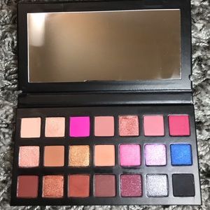 Kylie Jenner Birthday Collection Palette